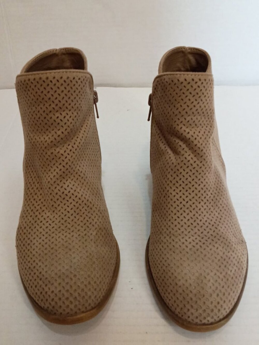 MIA Dunia Perforated Taupe Ankle Booties Women's Size 8M